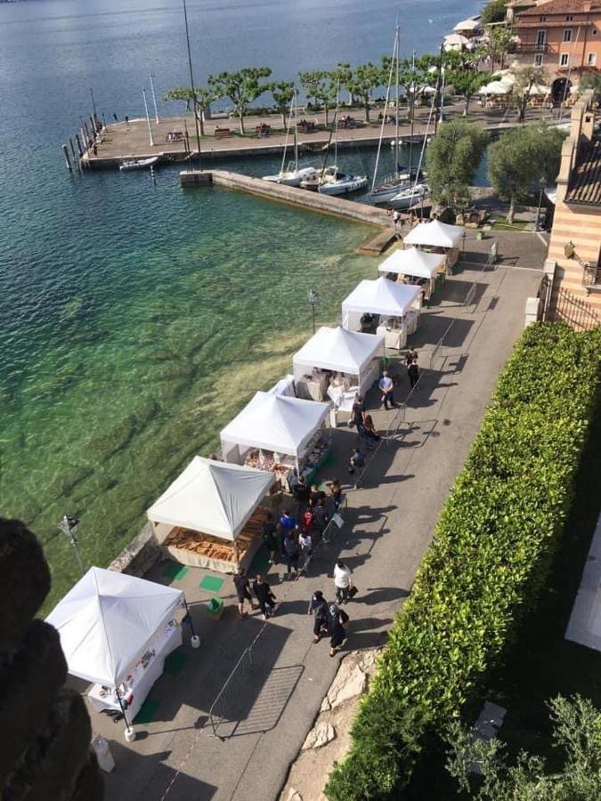 Villa Corteolivo Rooms Torri del Benaco Kültér fotó