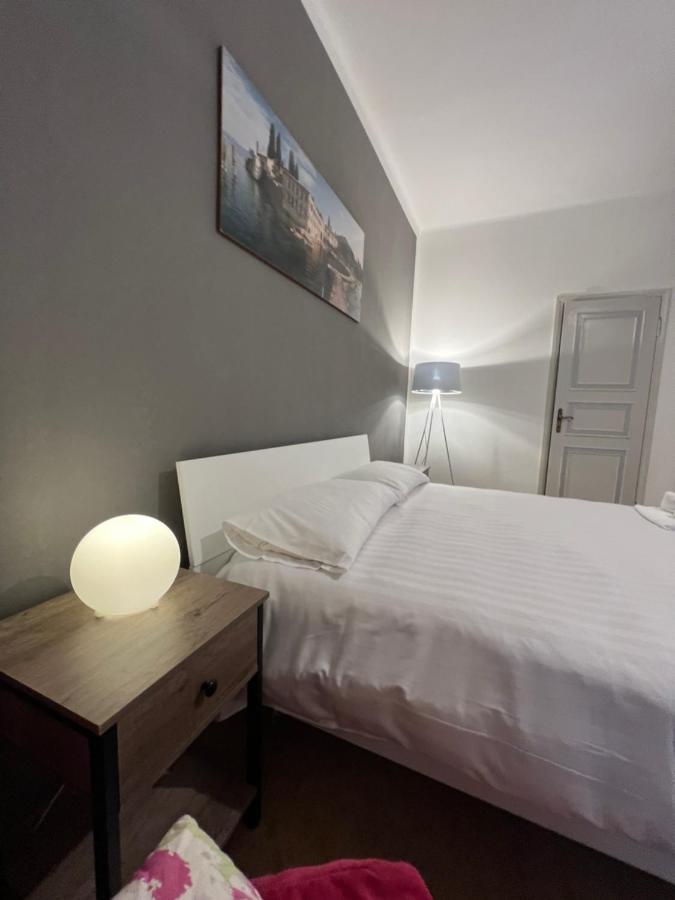 Villa Corteolivo Rooms Torri del Benaco Kültér fotó