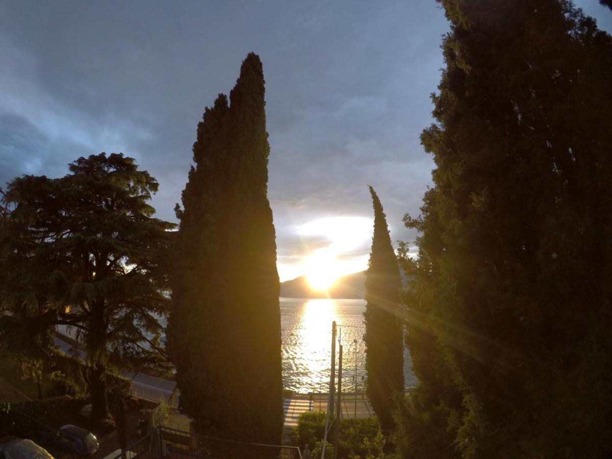 Villa Corteolivo Rooms Torri del Benaco Kültér fotó